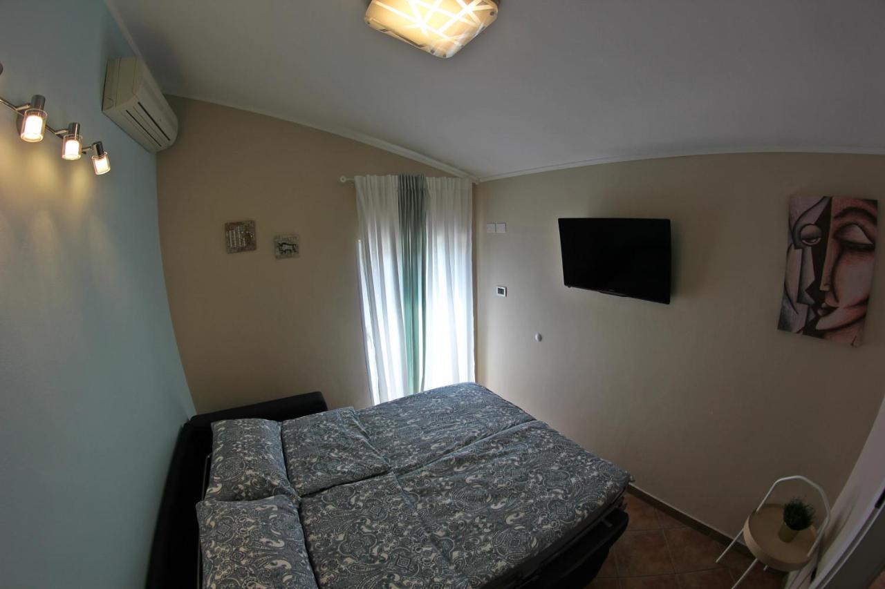 Room And Apartment Doris Lovrečica Eksteriør bilde